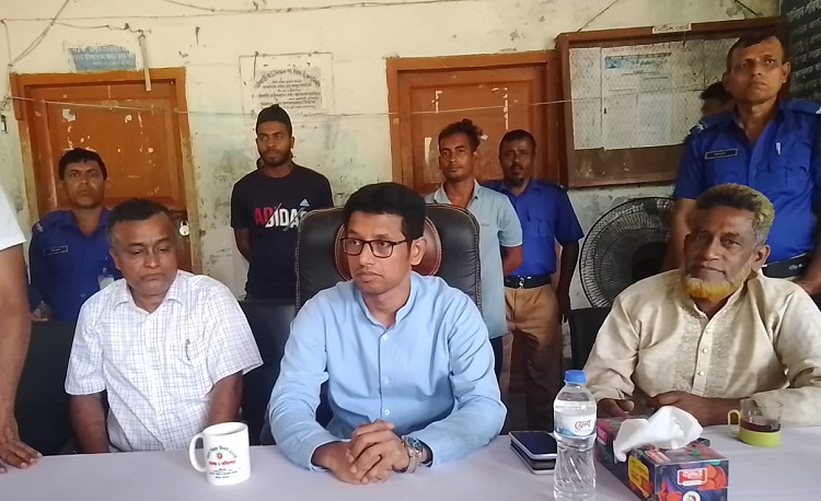 টুঙ্গিপাড়ায় সরকারি জলাভূমির উন্মুক্ত ডাক অনুষ্ঠিত 