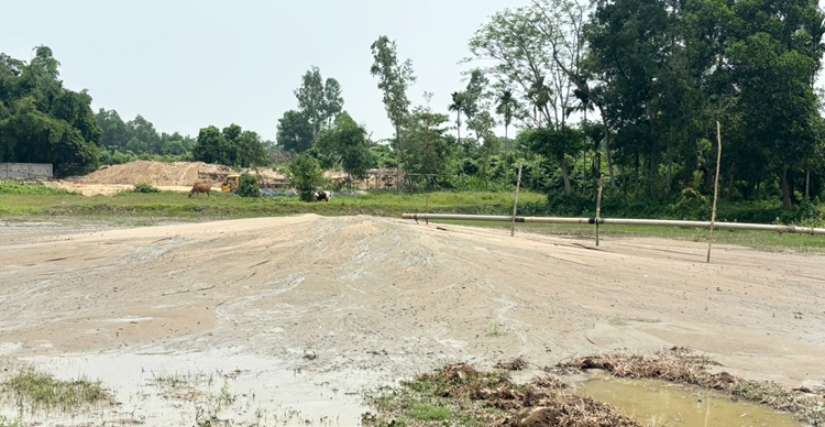 বালু উত্তোলনের দায়ে দুইজনের ১ মাসের জেল