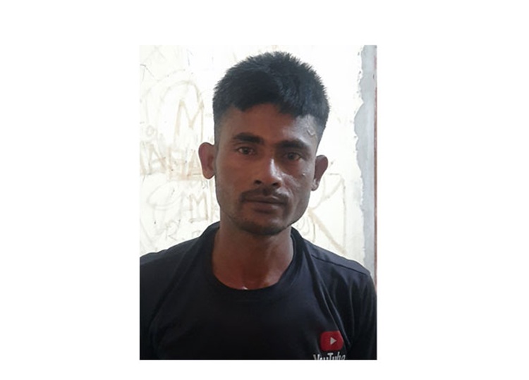 আদমদীঘিতে বার্মিজ চাকুসহ  গ্রেপ্তার ১