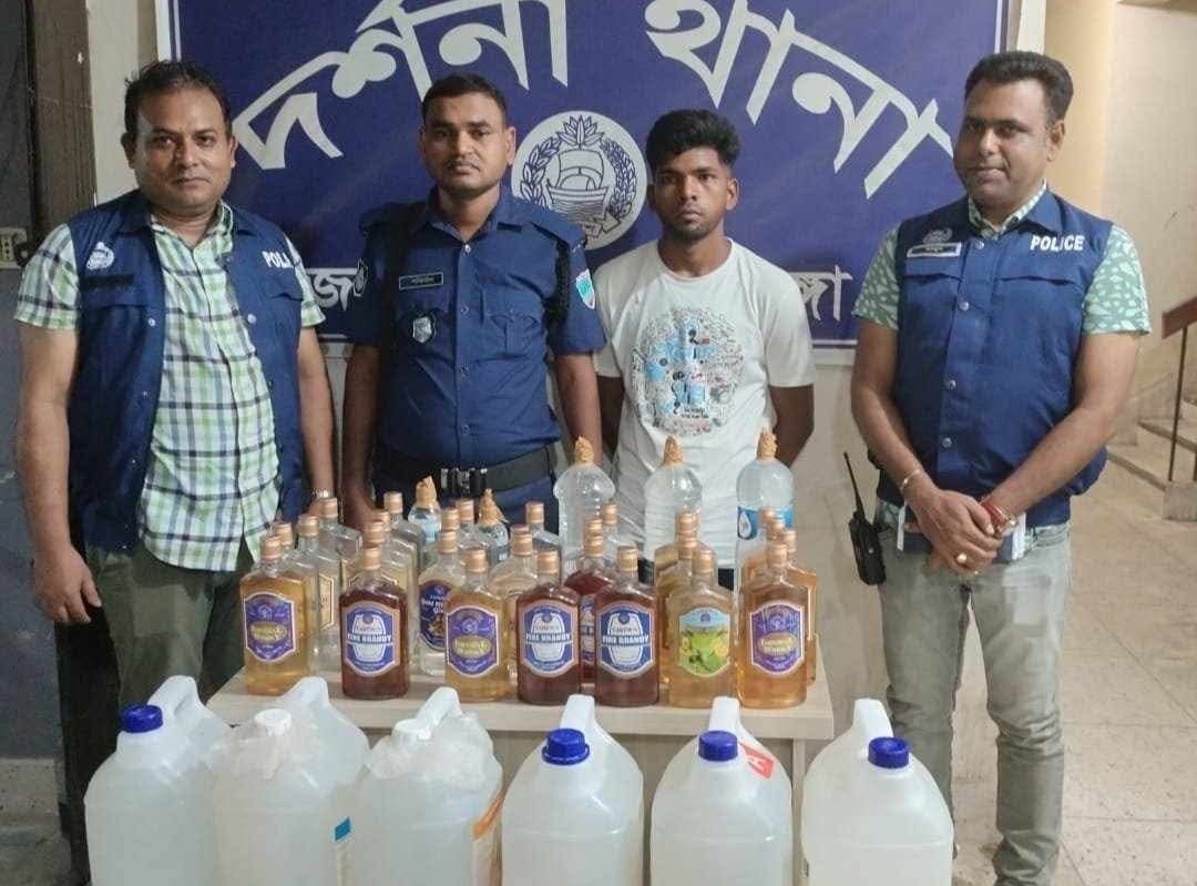 দর্শনা থানা পুলিশের মাদকবিরোধী অভিযান গ্রেপ্তার ১