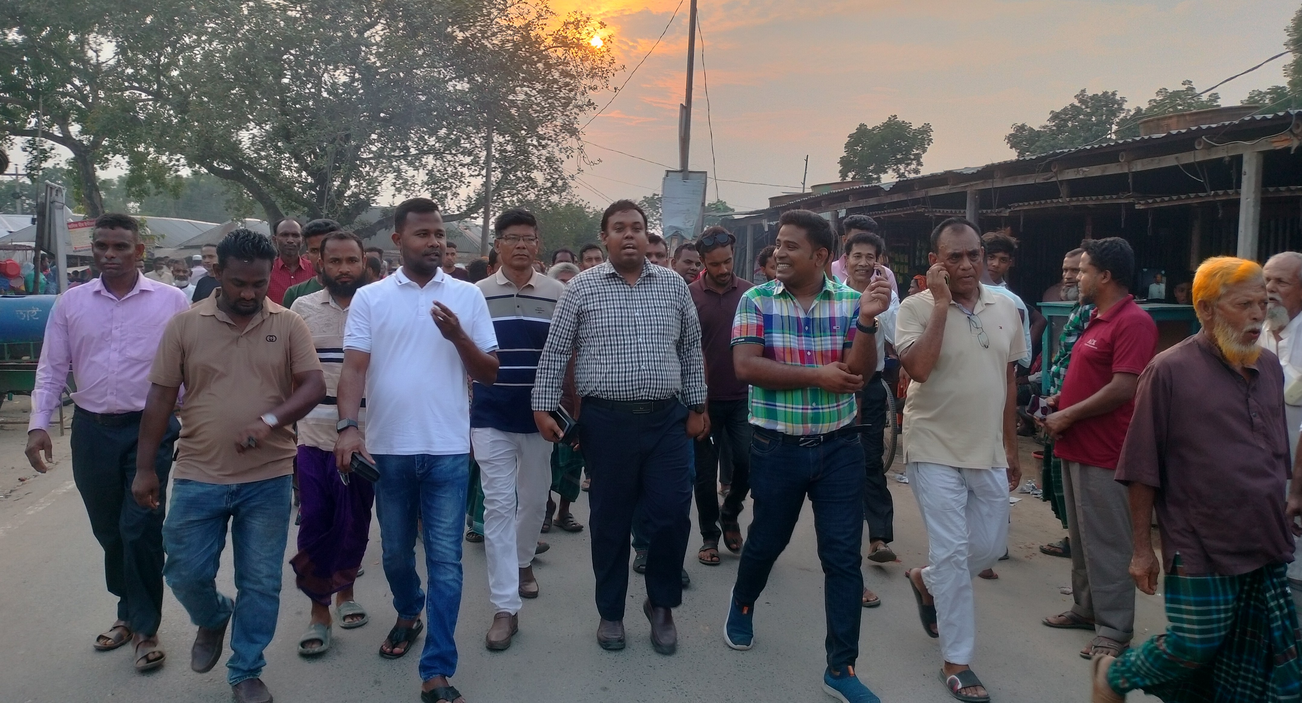 পাংশার দত্তের হাট এলাকা পরিদর্শন ও মতবিনিময় করলেন ইউএনও