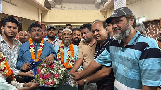 নোয়াখালী আইনজীবী ফোরামের সভাপতি আবদুল হক, সম্পাদক পলাশ