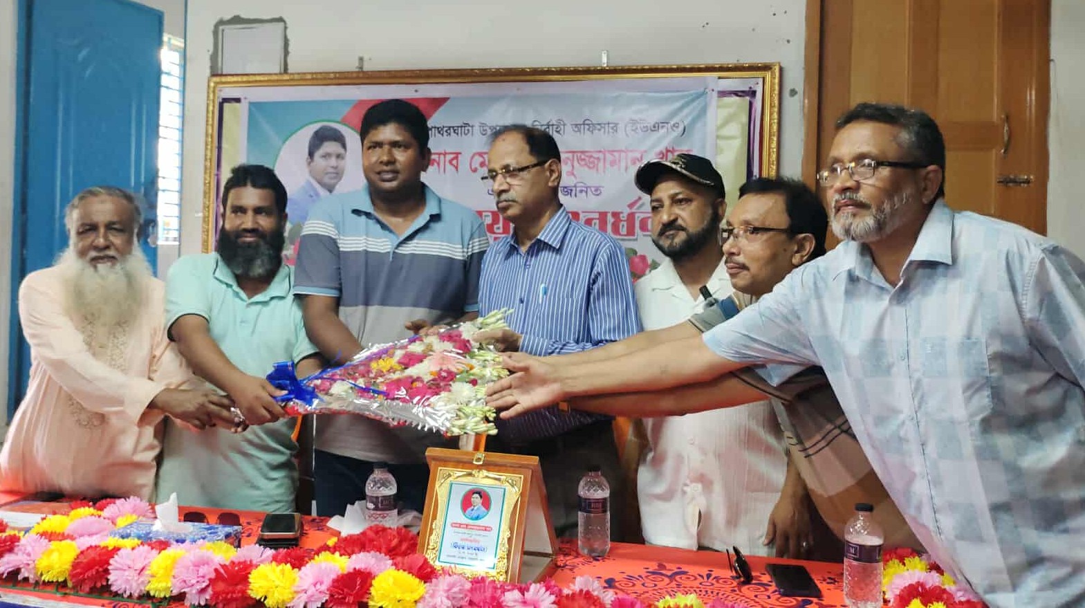 পাথরঘাটা প্রেসক্লাবের আয়োজনে ইউএনওকে বিদায়ী সংবর্ধনা 