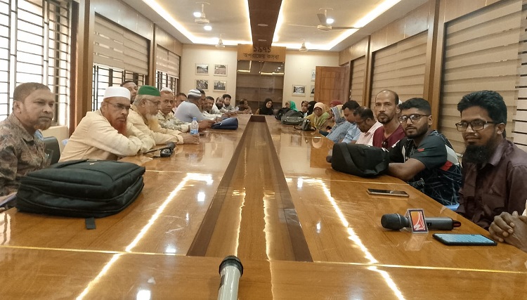 কসবায় একশ সরকারি প্রাথমিক বিদ্যালয় পেল ল্যাপটপ
