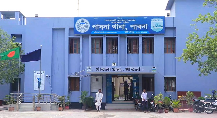 পাবনায় চরমপন্থি নেতাকে কুপিয়ে হত্যা