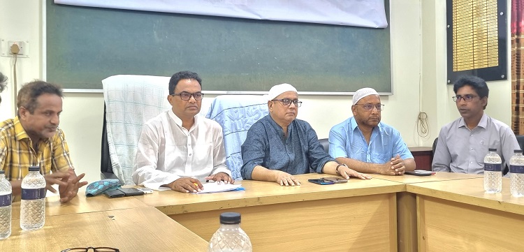 হিলি কাস্টমস ও পানামা পোর্ট কর্তৃপক্ষের বিরুদ্ধে বৈষম্যের অভিযোগ    