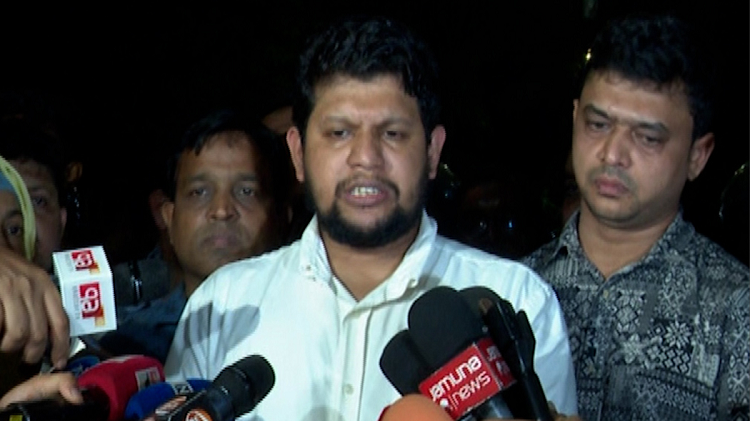 জবির সমস্যা সমাধানে আলোচনা করে দ্রুত ব্যবস্থা নেয়া হবে: উপদেষ্টা মাহফুজ