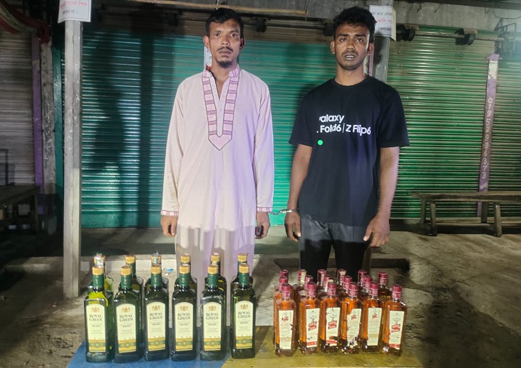 ভালুকায় যৌথবাহিনীর অভিযানে বিদেশি মদসহ আটক দুই