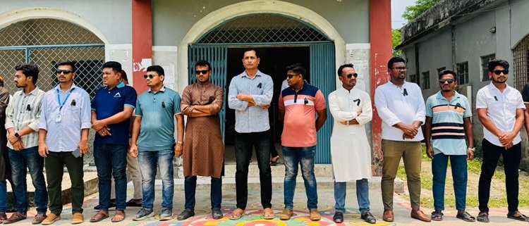 সাম্য হত্যার প্রতিবাদে দুমকিতে ছাত্রদলের অবস্থান কর্মসূচি