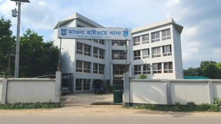 মহাসড়কে ইউটার্নে কাভার্ডভ্যানের ধাক্কায় ভ্যানচালকের মৃত্যু! 
