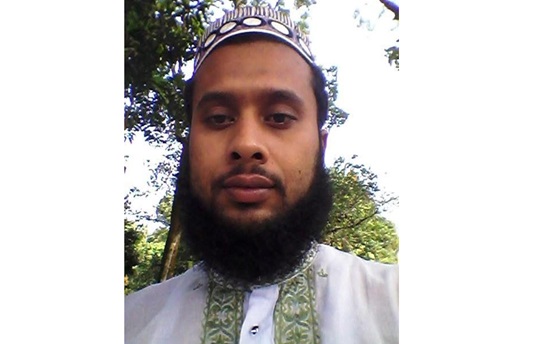 আখাউড়ায় গাছ থেকে পড়ে যুবকের মৃত্যু