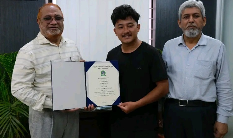 সিকৃবির বিদেশি শিক্ষার্থীরা নিজ দেশের কর্মক্ষেত্রে মেধার স্বাক্ষর রাখছে: সিকৃবি উপাচার্য 