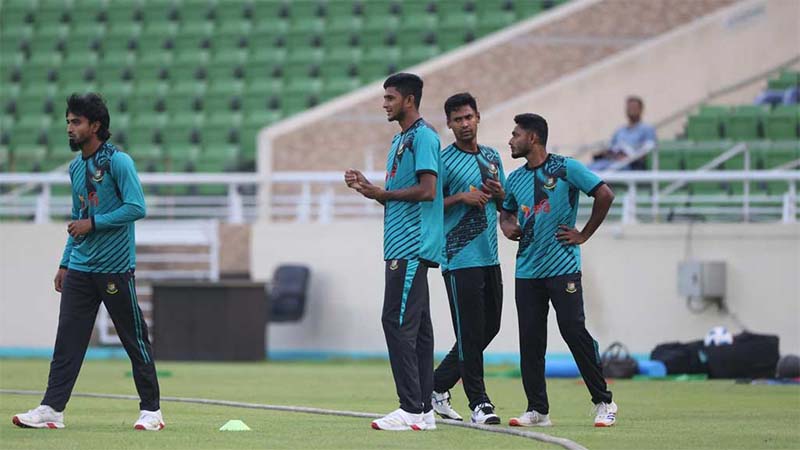 শারজাহতে আজ আমিরাতের মুখোমুখি হবে বাংলাদেশ