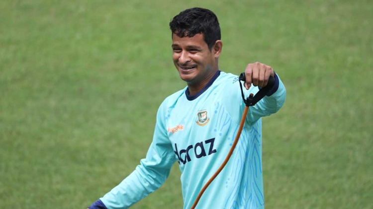 আমিরাতে দলের সঙ্গে যোগ দিলেন নাসুম