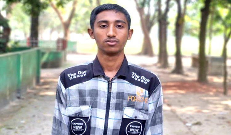 অর্থের অভাবে ভর্তি হতে পারছেনা মোস্তাফিজুর 