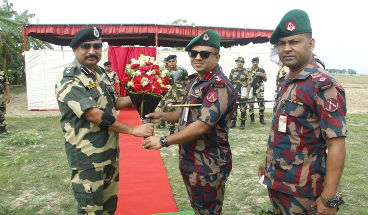 দামুড়হুদা সীমান্তে বিজিবি-বিএসএফের কমান্ডার পর্যায়ে পতাকা বৈঠক