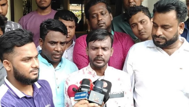 রাজনীতিতে আর কামব্যাক করবো না: হিরো আলম