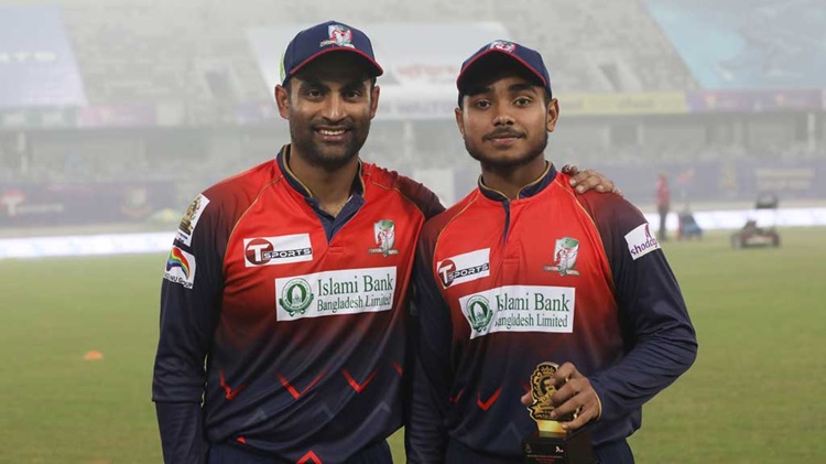 তামিমের পাশে নাম লিখিয়ে রোমাঞ্চিত পারভেজ
