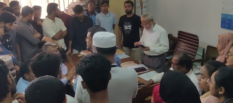 জাতীয় বিশ্ববিদ্যালয়ে শিক্ষার্থীদের আন্দোলন ও হতাশা চরমে