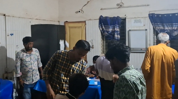 দুর্গাপুরে বিষপানে বীর মুক্তিযোদ্ধার মৃত্যু