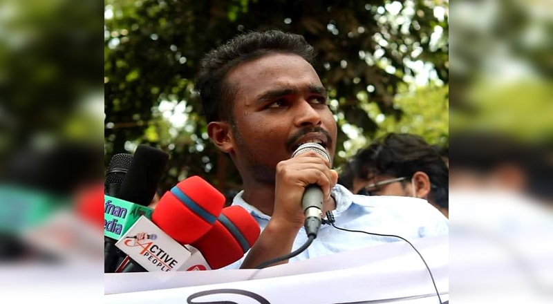‘আসিফের ছবিতে নয়, ওরা জুলাই বিপ্লবের মুখে জুতার মালা দিচ্ছে’