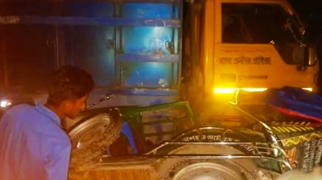 ডোমারে সড়ক দুর্ঘটনায়  নিহত ১