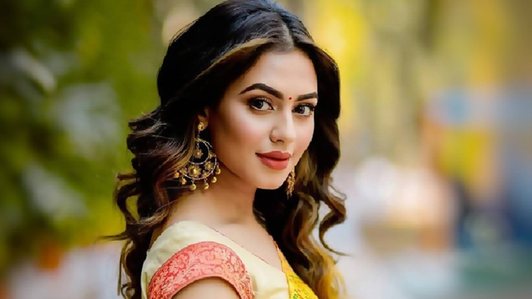 অসুস্থ নুসরাত ফারিয়া, জানালেন ফেসবুক স্ট্যাটাসে