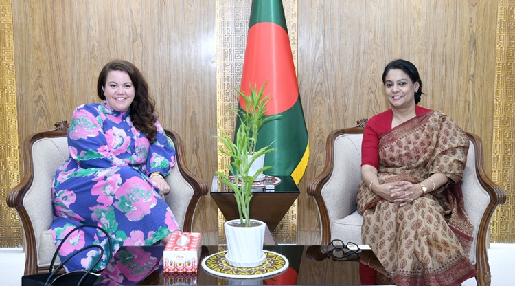 পরিবেশ উপদেষ্টার সাথে নরওয়ের স্টেট সেক্রেটারির বৈঠক