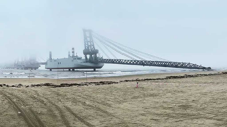  চীনের অদ্ভুত নৌযান, তাইওয়ান উপকূলে নামার শঙ্কা