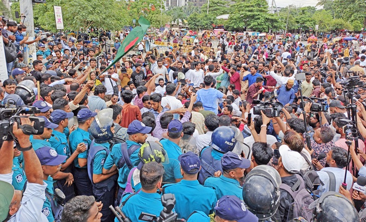 সিইসিসহ ৫ ইসির পদত্যাগ না করা পর্যন্ত বিক্ষোভ সমাবেশ চলবে: এনসিপি
