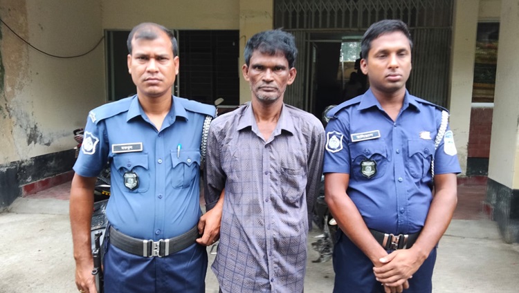 কেন্দুয়ায় ২শ পিস ইয়াবাসহ একজন গ্রেপ্তার