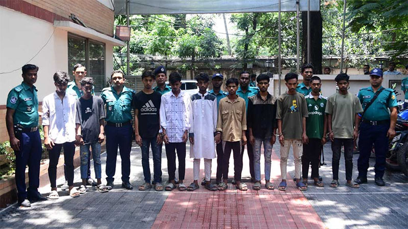 বিয়ের ছবি তোলার কথা বলে  ডেকে এনে হত্যা, গ্রেপ্তার ১০ 