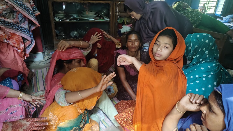চৌহালীতে কৃষককে হত্যা করে গরু ডাকাতি