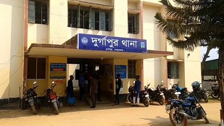 দুর্গাপুরে মেয়েকে উত্ত্যক্তের প্রতিবাদ করায় বাবাকে মেরে জখম, থানায় মামলা