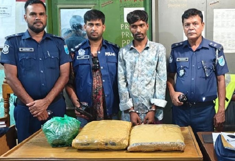 গাঁজাসহ সিংগাইরে মাদক কারবারি গ্রেফতার