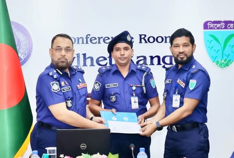 সিলেট রেঞ্জের শ্রেষ্ঠ এসপি মৌলভীবাজার, ওসি মৌলভীবাজার সদর