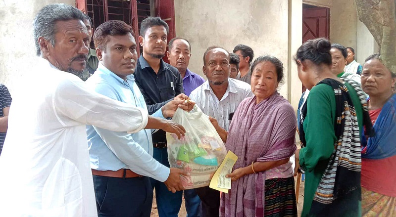 শেরপুরে হাতির আক্রমণে নিহত ২ পরিবারকে সহায়তা প্রদান