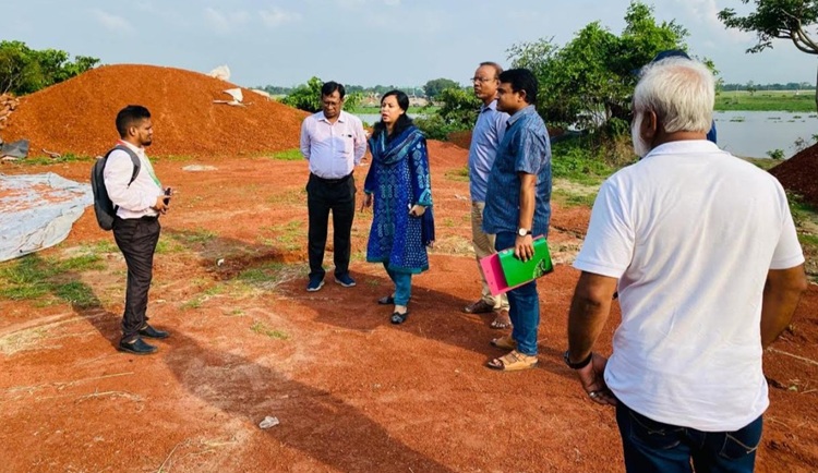 কালীগঞ্জে পরিবেশ ও মাদকের বিরুদ্ধে ভ্রাম্যমাণ আদালতের অভিযান