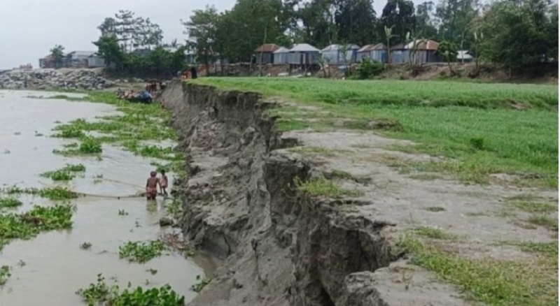 বর্ষার আগেই কুড়িগ্রামের নদীগুলোতে শুরু হয়েছে ভাঙন