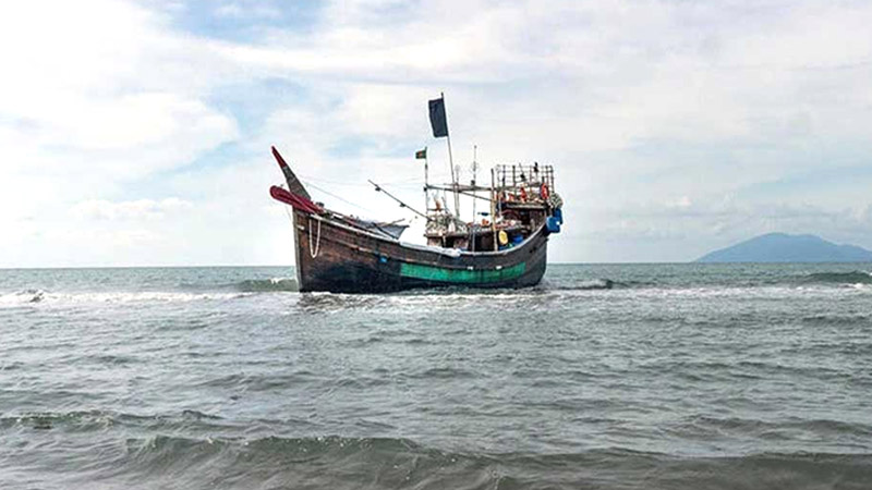 চলতি মে মাসে নৌকাডুবিতে ৪২৭ রোহিঙ্গার মৃত্যু