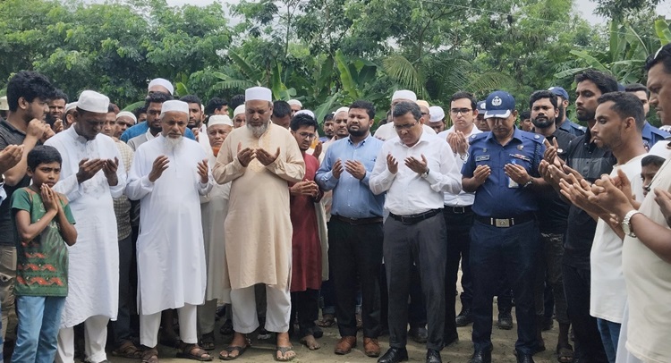 সুবর্ণচরে জুলাই শহীদ হাসানের দাফন সম্পন্ন
