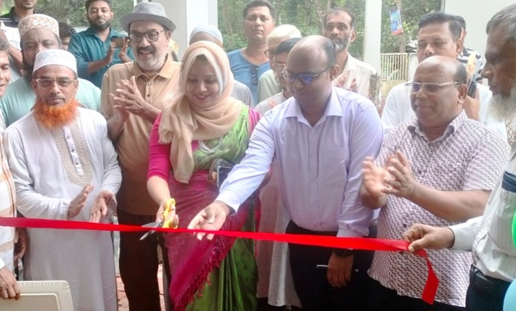 বাকেরগঞ্জে ভূমি মেলার উদ্বোধন