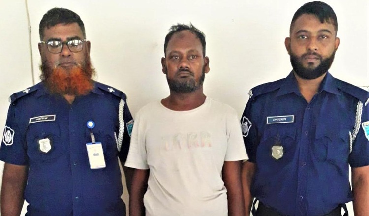 পঞ্চম শ্রেণির ছাত্রীকে যৌন নিগ্রহের অভিযুক্ত মিজান গ্রেপ্তার