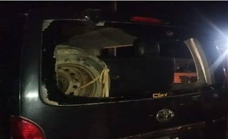 আসামি ধরতে গিয়ে হামলার শিকার ডিবি পুলিশ