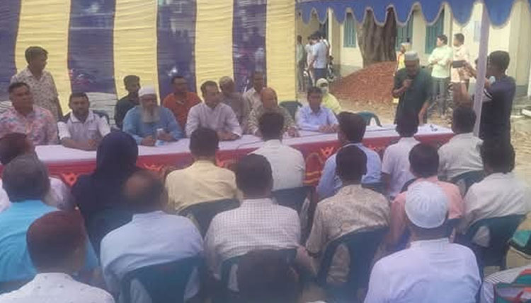 মান্দায় শিক্ষক সমিতির ভবন নির্মাণ কাজের উদ্বোধন