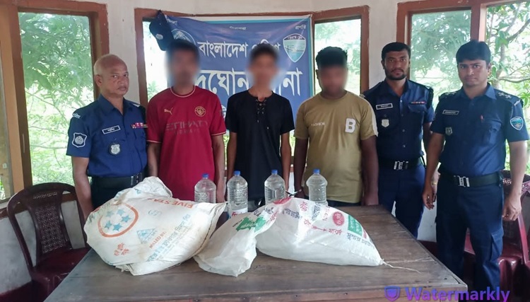 বাঙ্গালহালিয়ায় ৩ মাদককারবারি গ্রেপ্তার