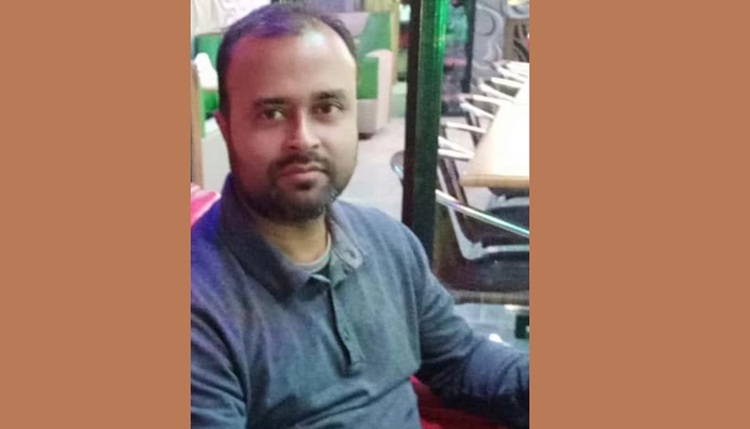 পাকশী রেলওয়ে ভূ-সম্পত্তি অফিস যেন হ-য-ব-র-ল অবস্থা