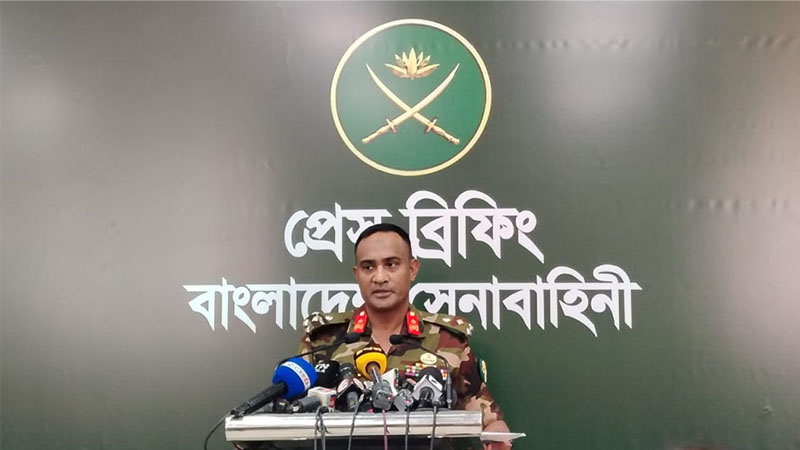 সেনাবাহিনী সার্বভৌমত্বের প্রশ্নে আপসহীন