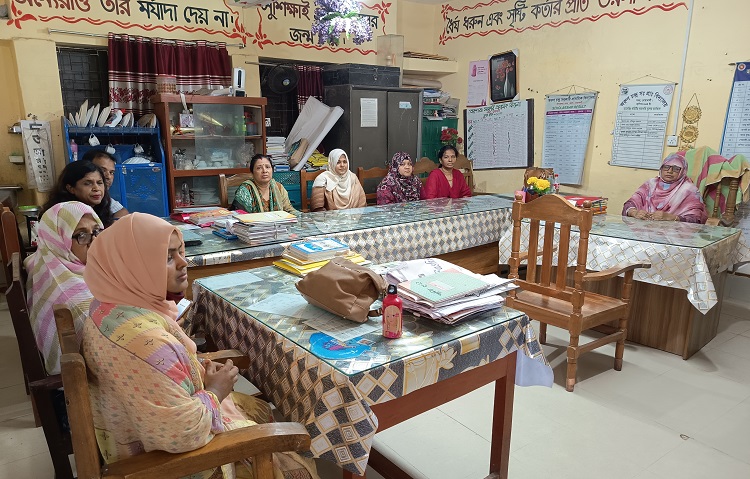 নোয়াখালীতে সরকারি প্রাথমিক বিদ্যালয়ের সহকারী শিক্ষকদের কর্মবিরতি,পাঠদান বন্ধ
