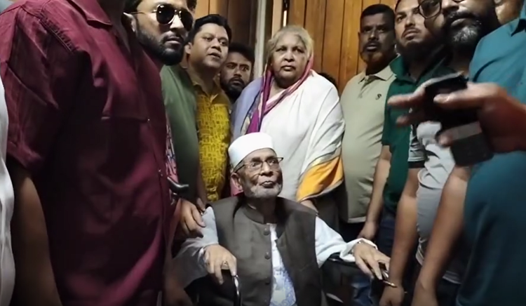 জমি রেজিস্ট্রি করতে গিয়ে সাবেক ভূমি প্রতিমন্ত্রী আটক